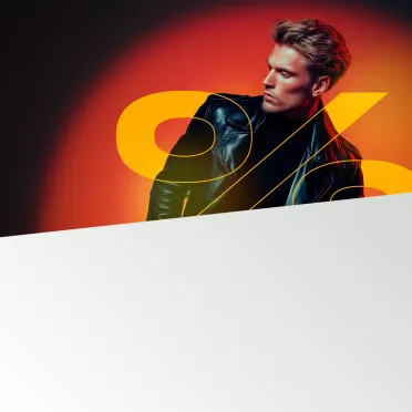 mężczyzna ubrany na czarno patrzy w lewo 